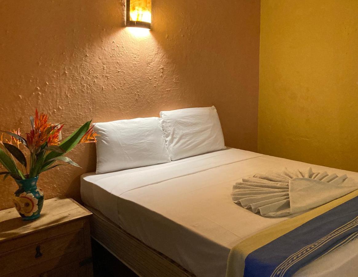 Hotel Arcoiris Puerto Escondido  Buitenkant foto