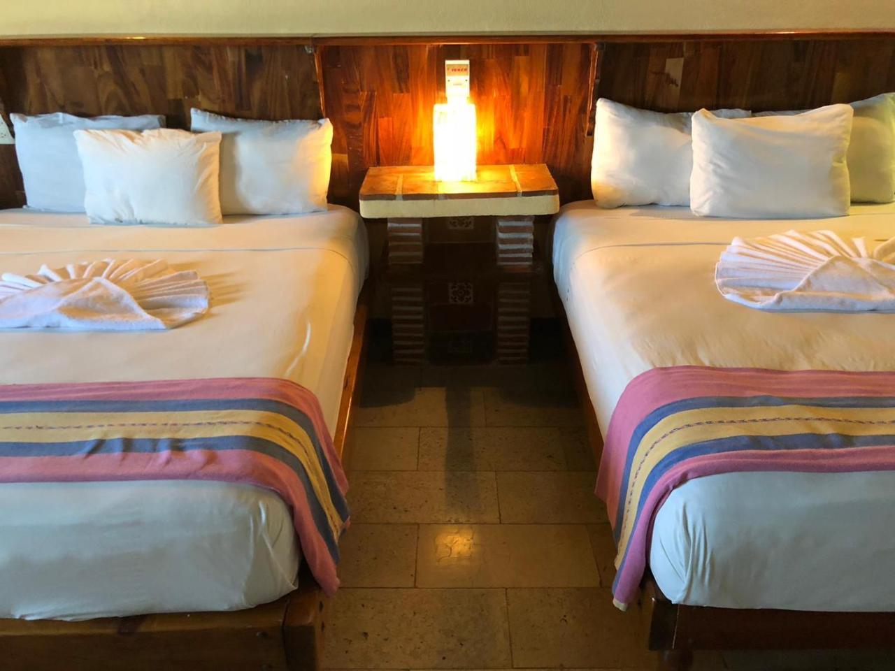 Hotel Arcoiris Puerto Escondido  Buitenkant foto